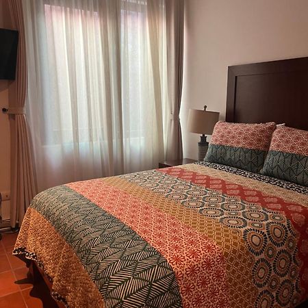 Cousy Condo In The Historic Center Of San Miguel De Allende, Incredible View, Pool, Bbq, 3 Blocks From The Main Parish San Miguel de Allende Exterior foto